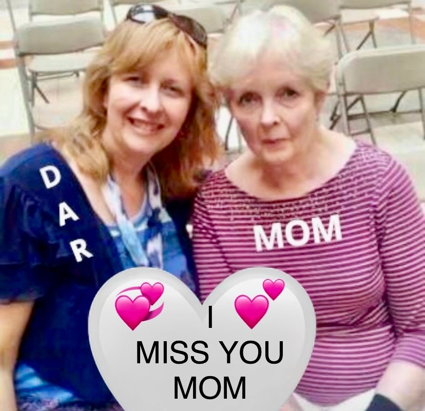 Mom and Daughter Dar
