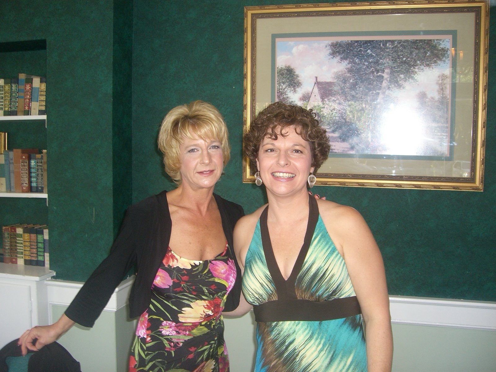 Linda and Amy Vallee