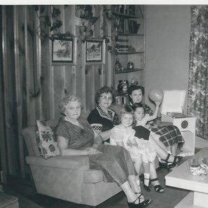 Great Aunt Sophia, Grandma, Great Aunt Mattie, Rheva and Denise (cousin)