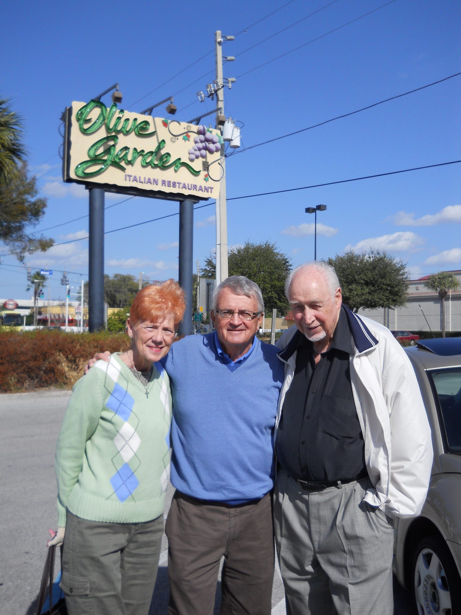 Jan and Dave Lovett visiting Bill in Florida in 2011.  A great cousin and he will most definitely be missed.