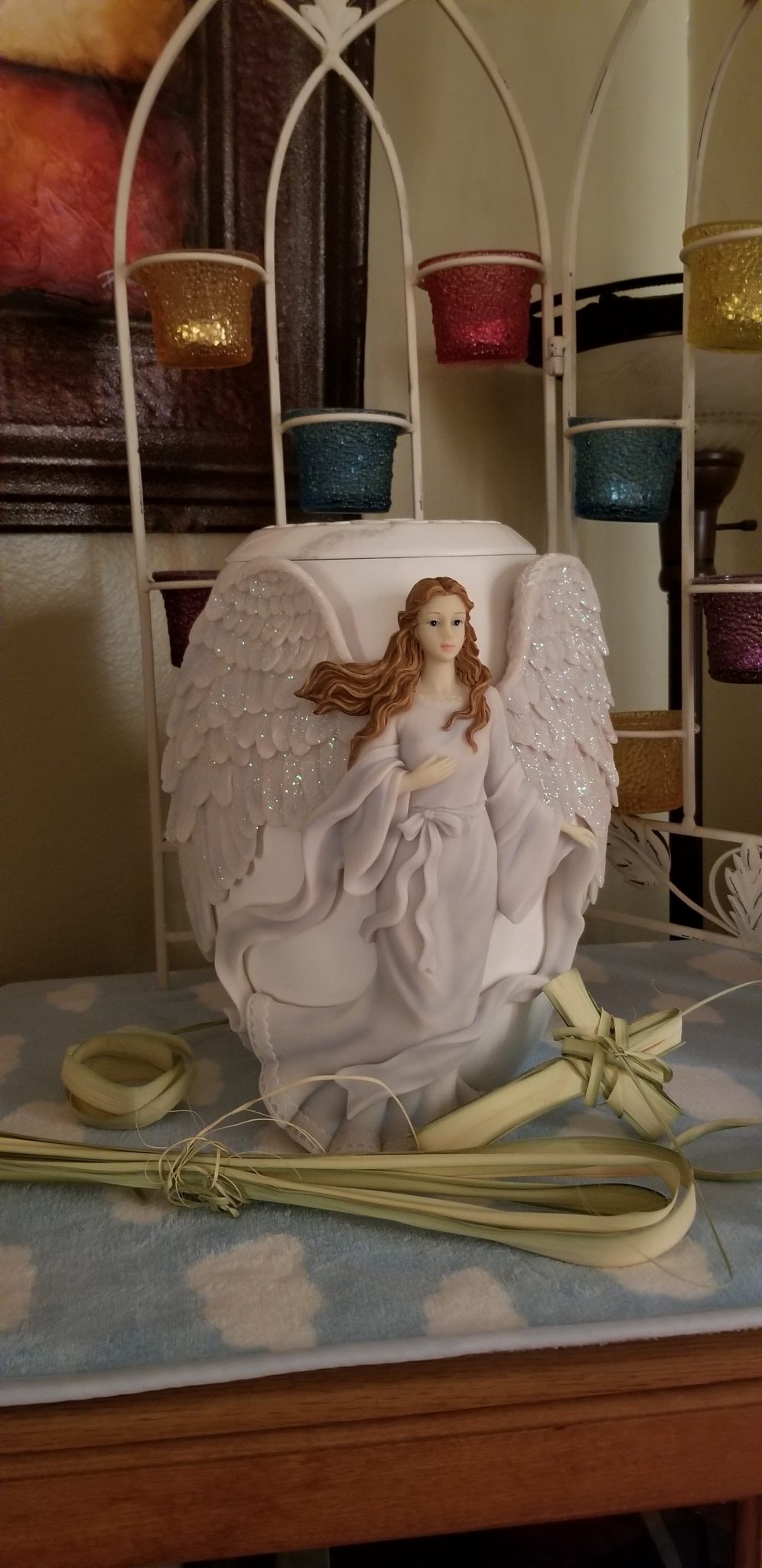My Sister's urn is a beautiful Angel...I know she would love this..her children picked it out