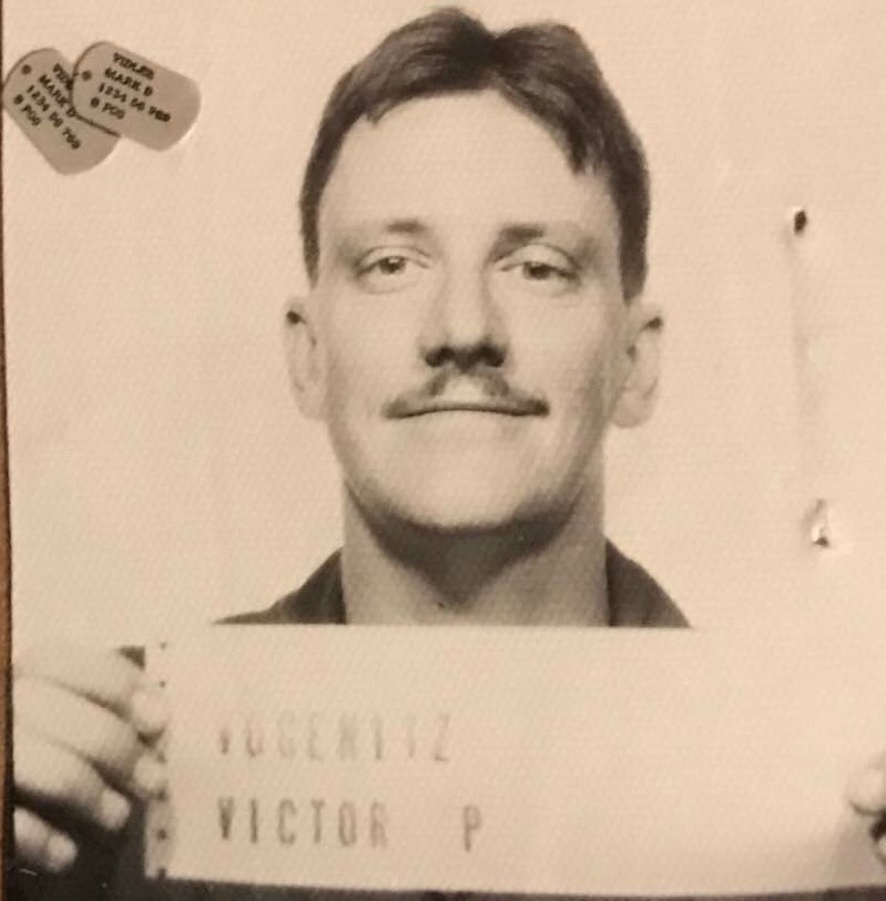 I love looking at this cute young face 