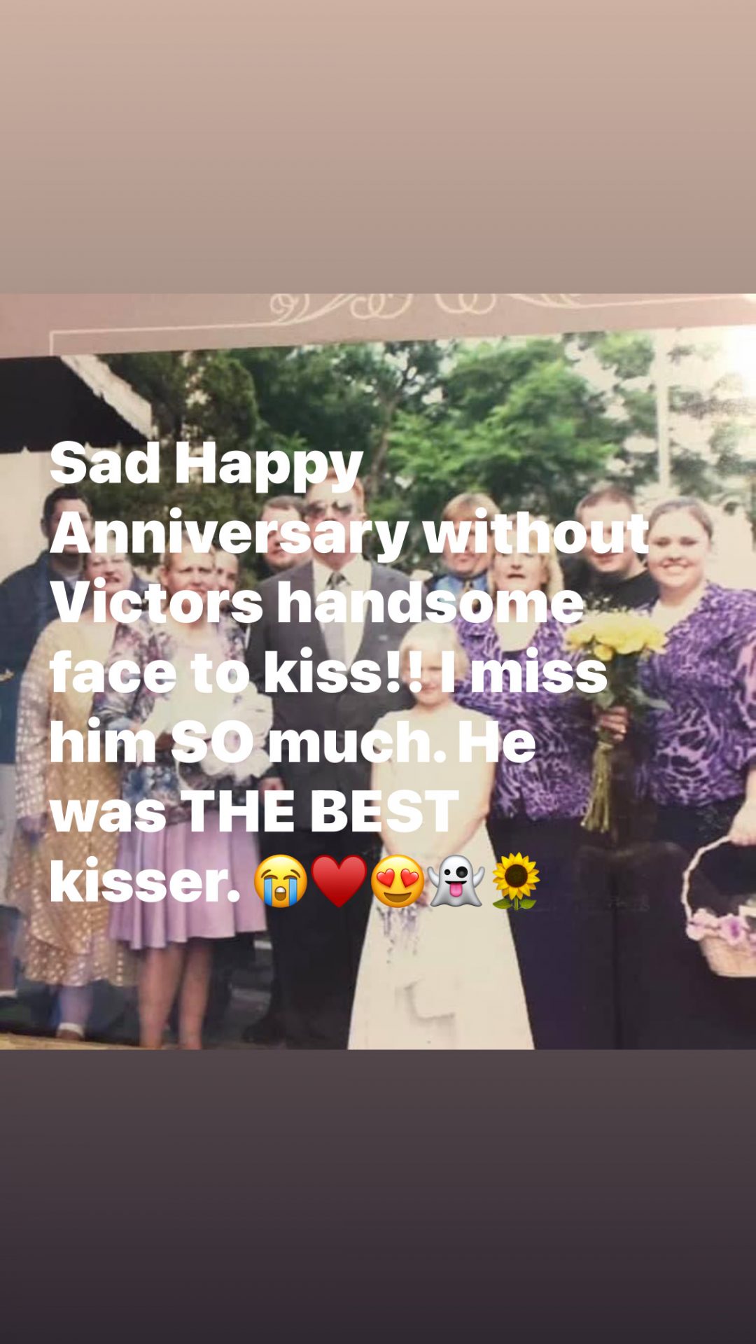 Miss you. Wish I could kiss you my love. 