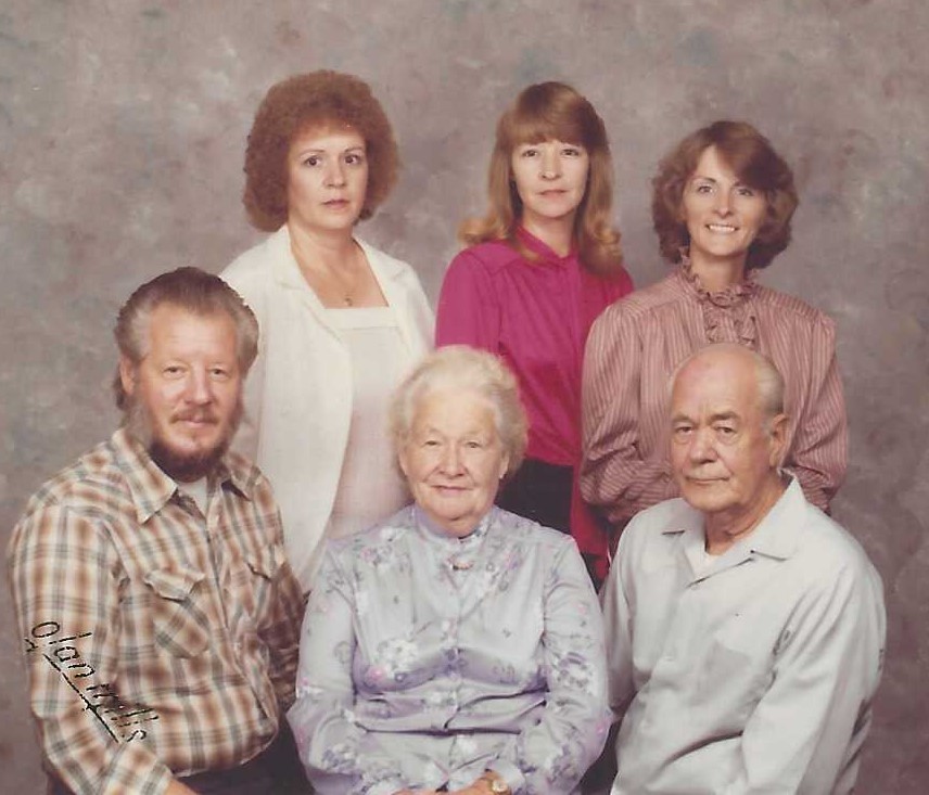 Linda was her parents and siblings. Seated is brother Gerald Leon Vance, parents Alice and Murphy Vance; standing Linda with sisters Ginger Faye Pugh and Barbara Jean Goodhue in 1979.