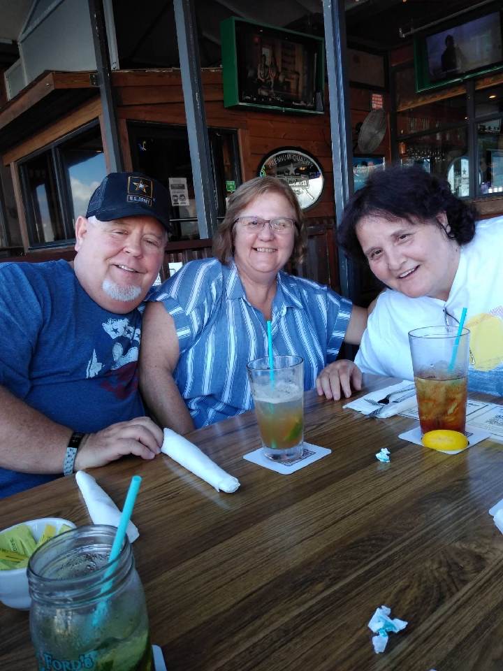 We had a great time at doc fords having lunch together.