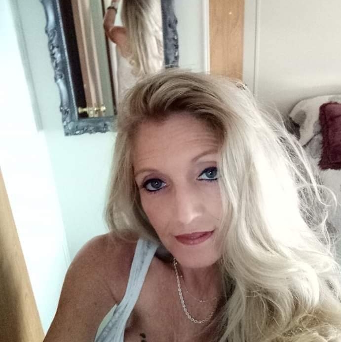 Jodi is the loving daughter of John L. Taylor of Ocala, FL. Mother of Brandi Eddinger and Mimi to Dirk and Brendon Eddinger of Middleport, OH.