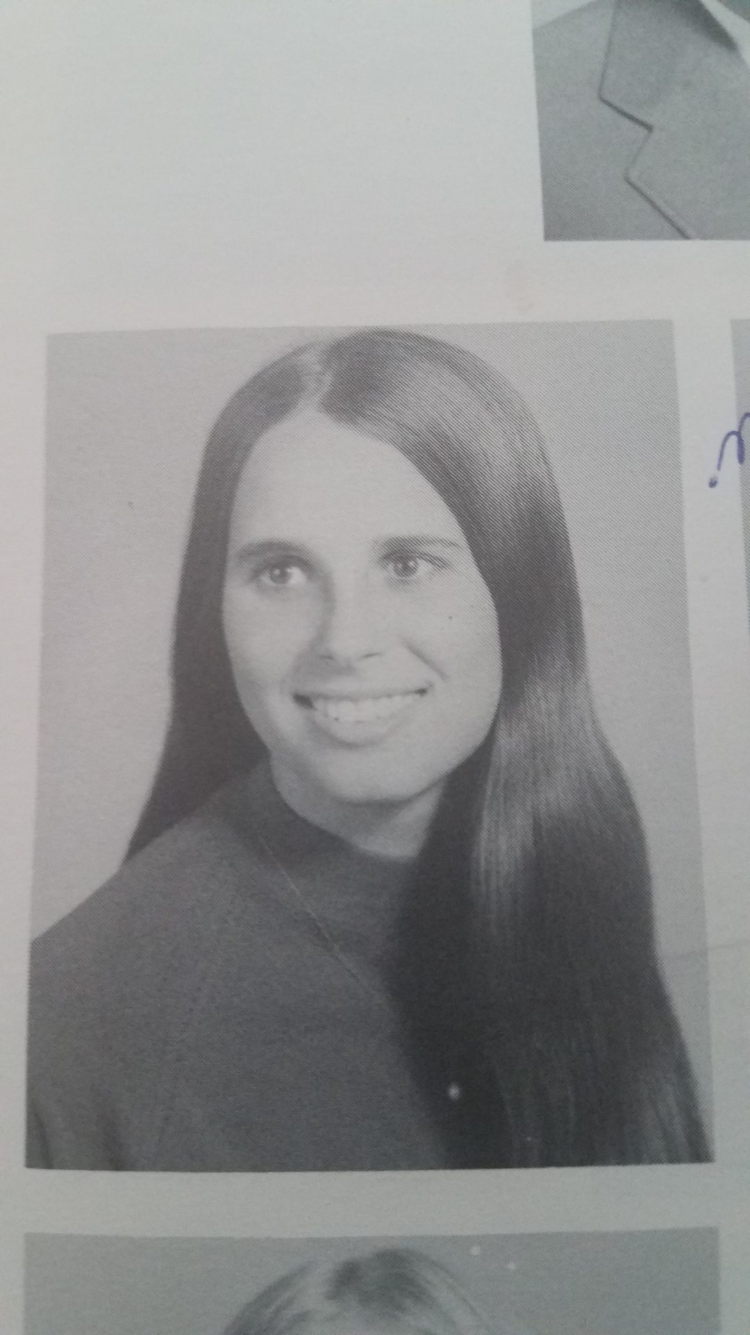 Sheila Mann<br />
1973 senior picture