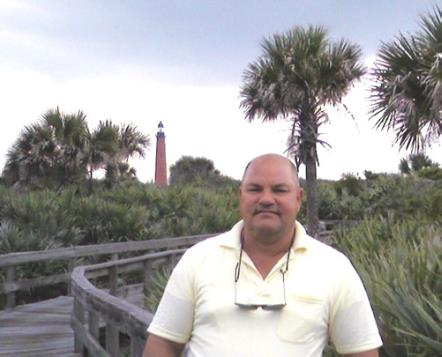 Rich Oliva at Ponce de Leon Inlet Lighthouse<br />
New Smyrna Beach, Florida (May 2018)