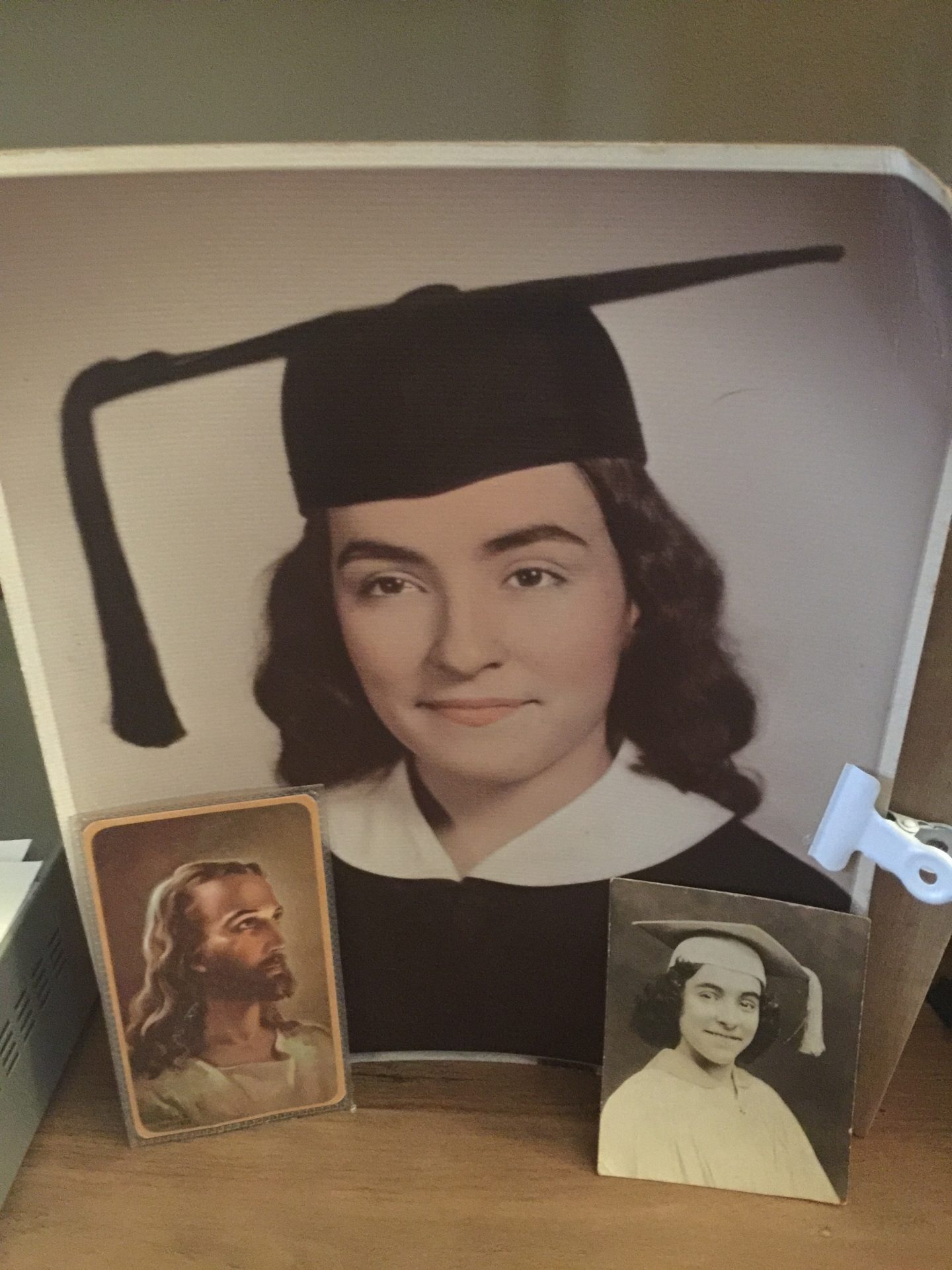 Yolanda Figueroa HS graduation picture .  She loved her family.  Rest In Peace with Jesus Christ.  I know you are now dancing with your mama and Papi ❤️❤️