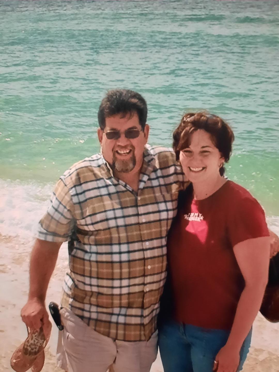 A pic of dad with his youngest daughter in florida for her 30th birthday ♡
