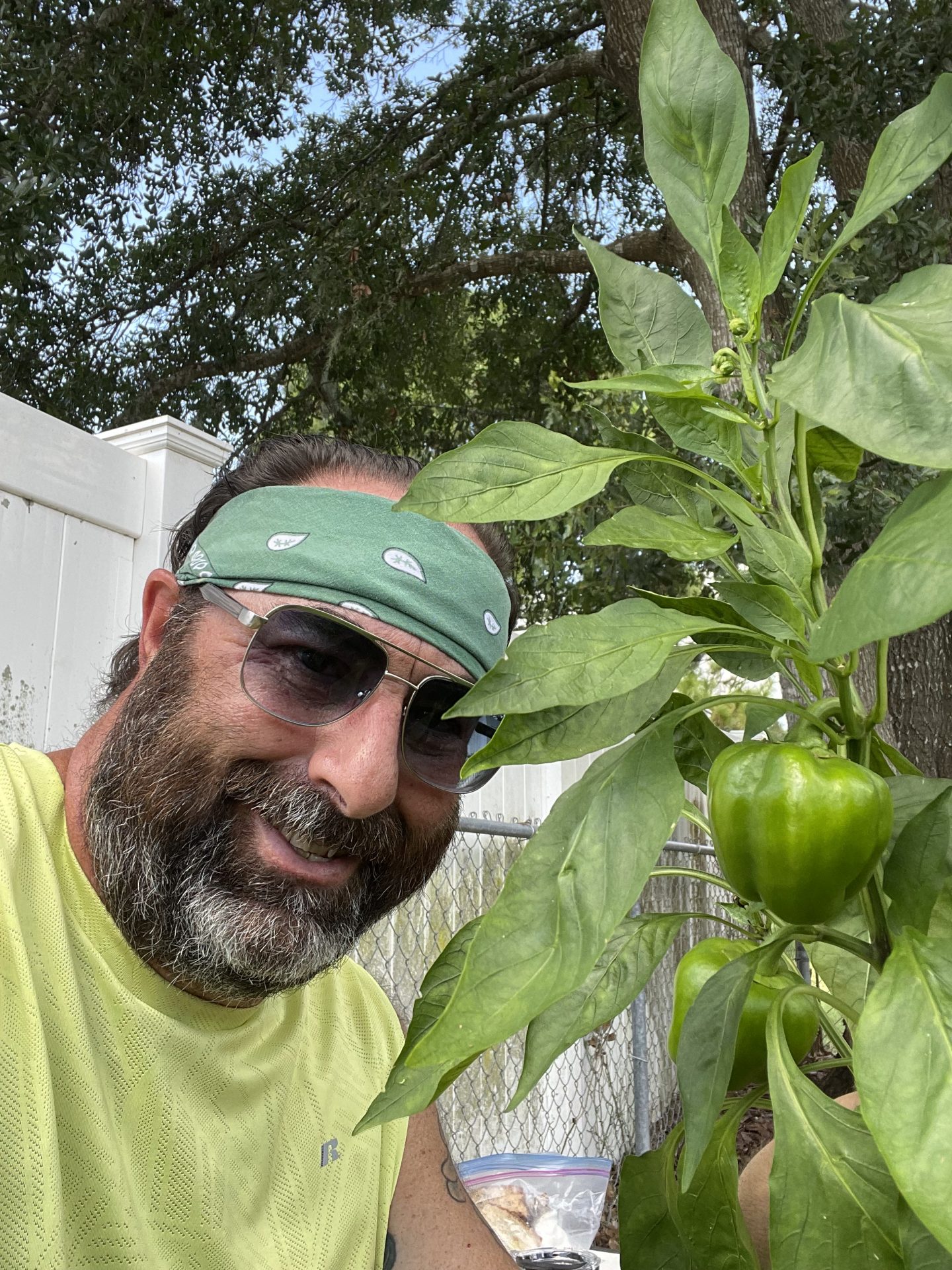 Eddie look at the pepper plant from Edmund’s grow box.  Remember how yours used to get so tall.  He & Cindy took over growing peppers & veggies.  Love you Eddie miss you soooo much❤️❤️