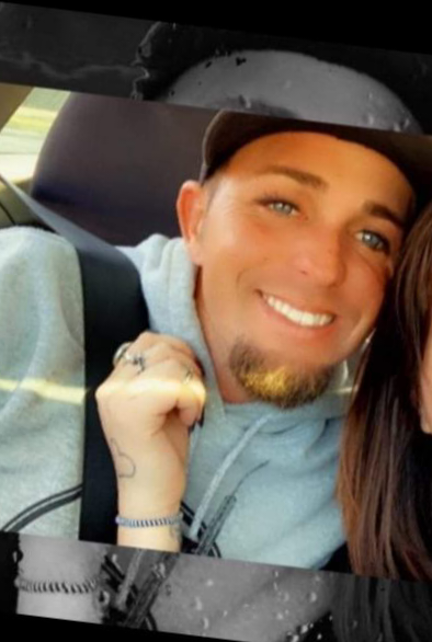 Thomas hanging at big league