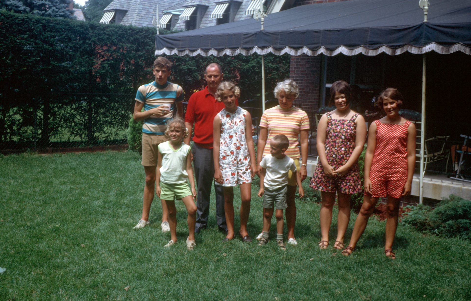 On a visit to Indiana by my family, here's a photo of the entire Gabbert family: Joe, Barb, Uncle Jim, Mary, Aunt Jeanne, Jimmy, Trish, and Peggy on the end at the right. Early 1970s?
