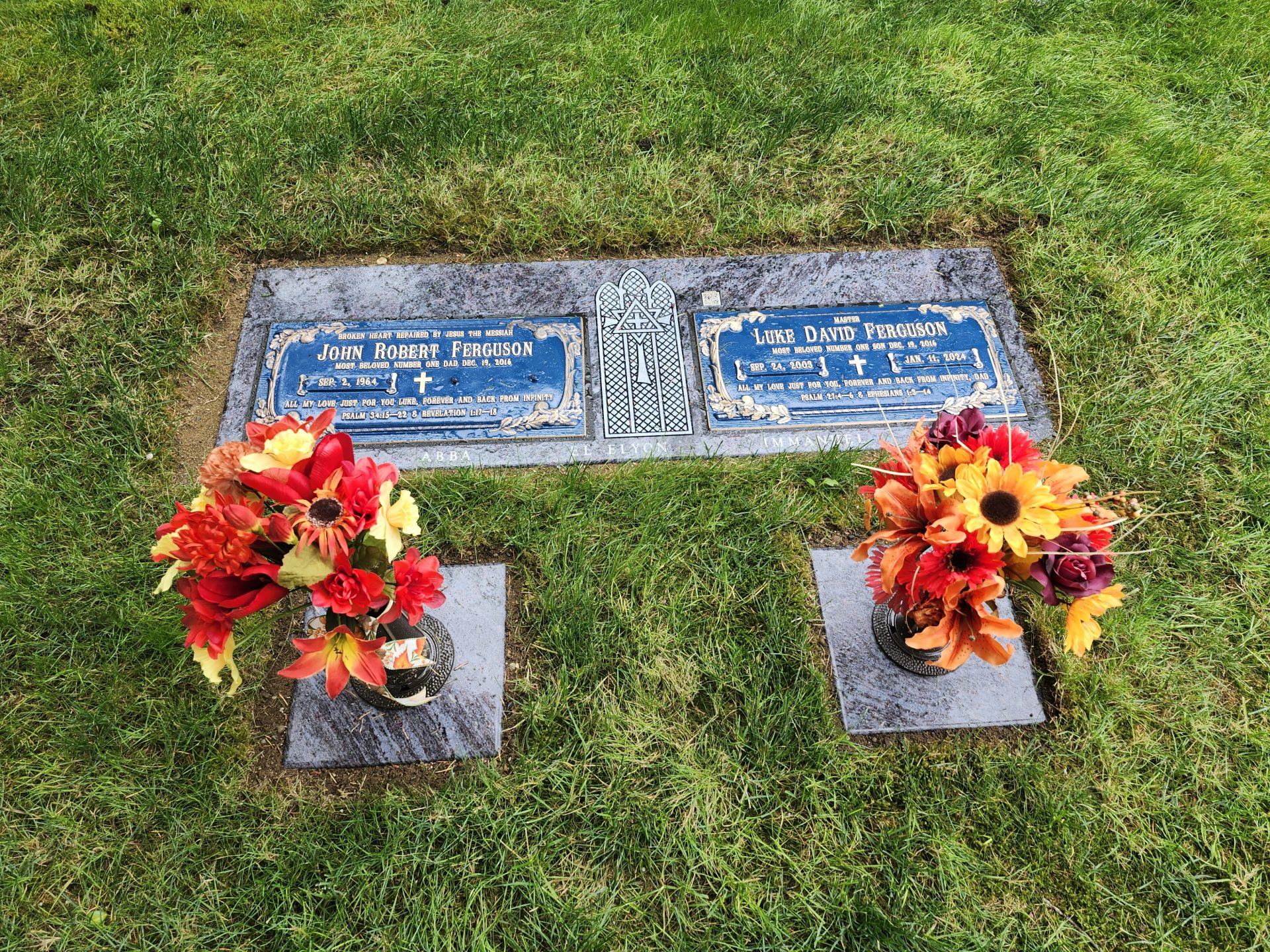 Master Luke's headstone with wonderful silk autumn flowers.  I love you Luke from the bottom of my heart.
