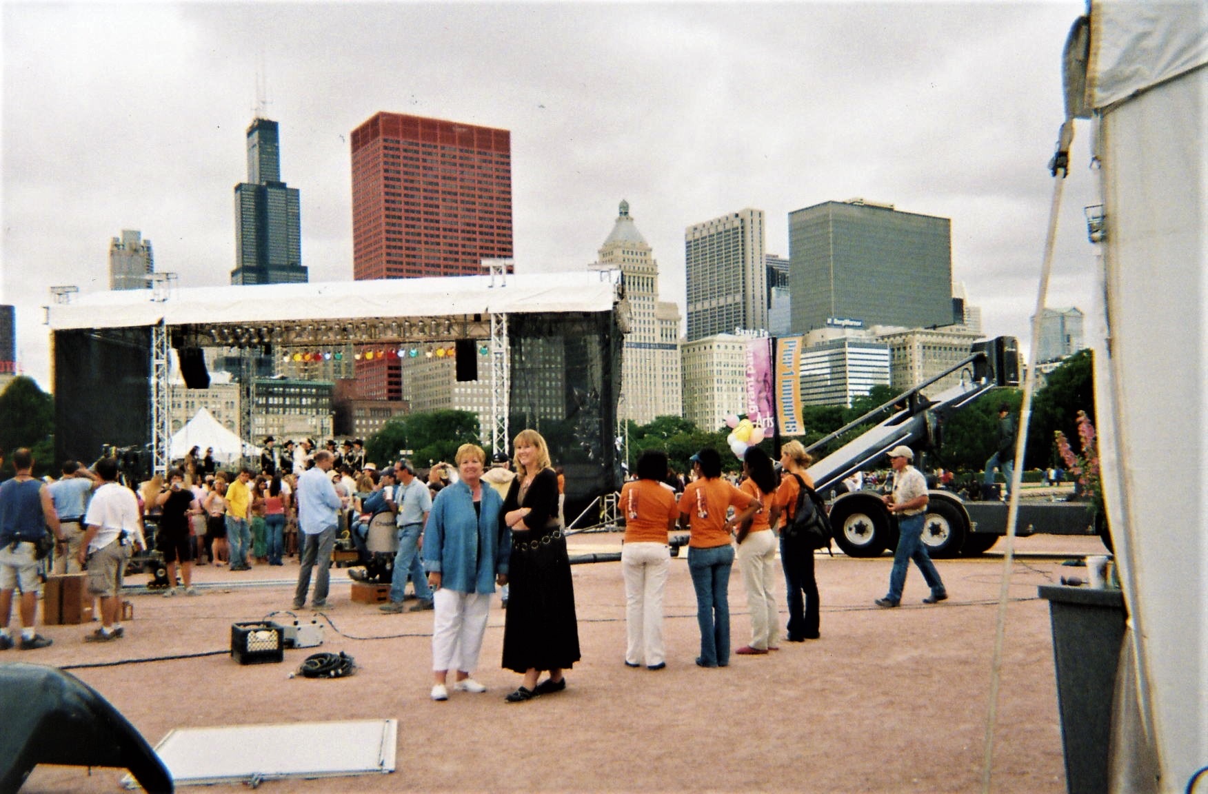 Extras in a Jennifer Aniston movie