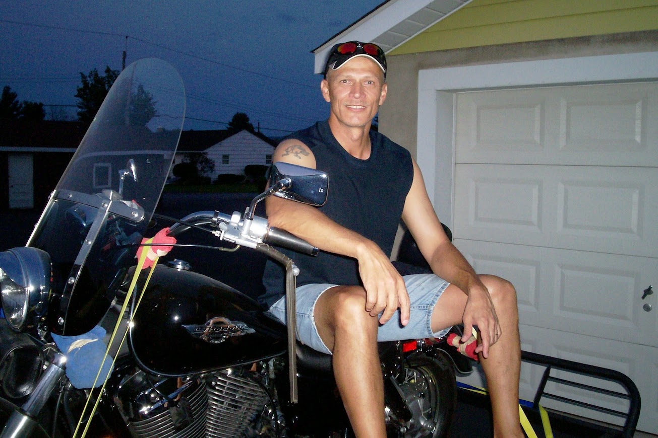 Loading up the Honda Shadow 1100